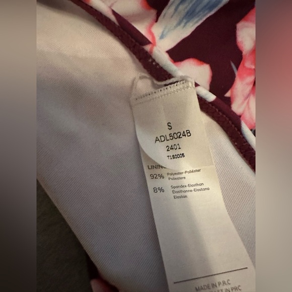 NWT CUPSHE Women's Bikini Swimsuit Front Cross Lace Up Violet size S - Picture 5 of 6